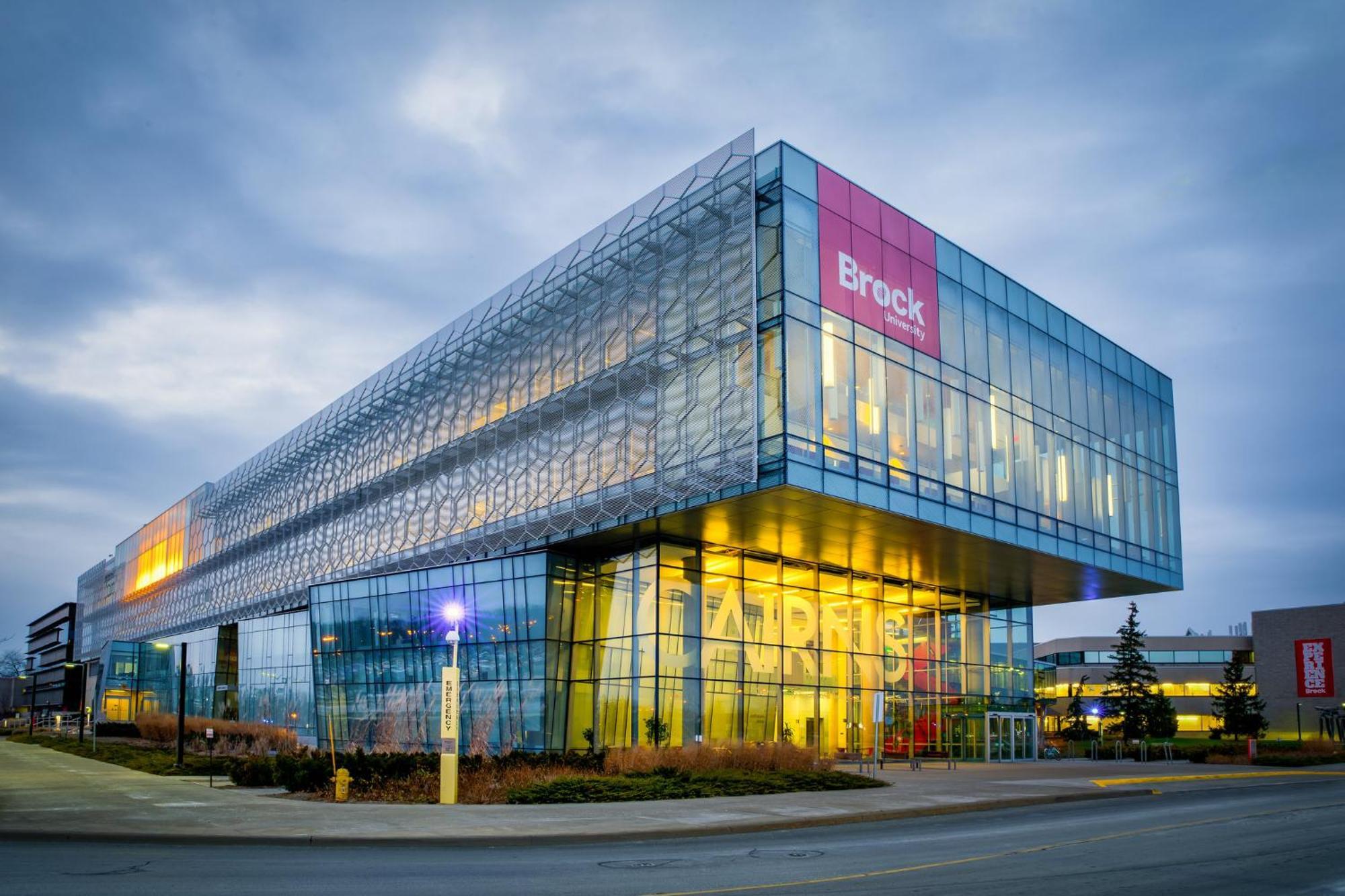ฮอลิเดย์ อินน์ โฮเต็ล แอนด์ สวีท เซนต์แคเทอรีน-ไนแอกรา Saint Catharines ภายนอก รูปภาพ